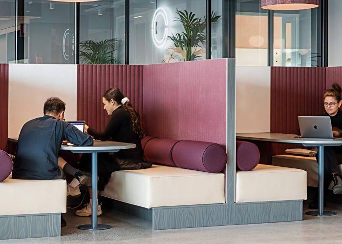 Office Booths vs Meeting Rooms
